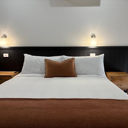 Tall Timbers Motel Dungog 外观 照片