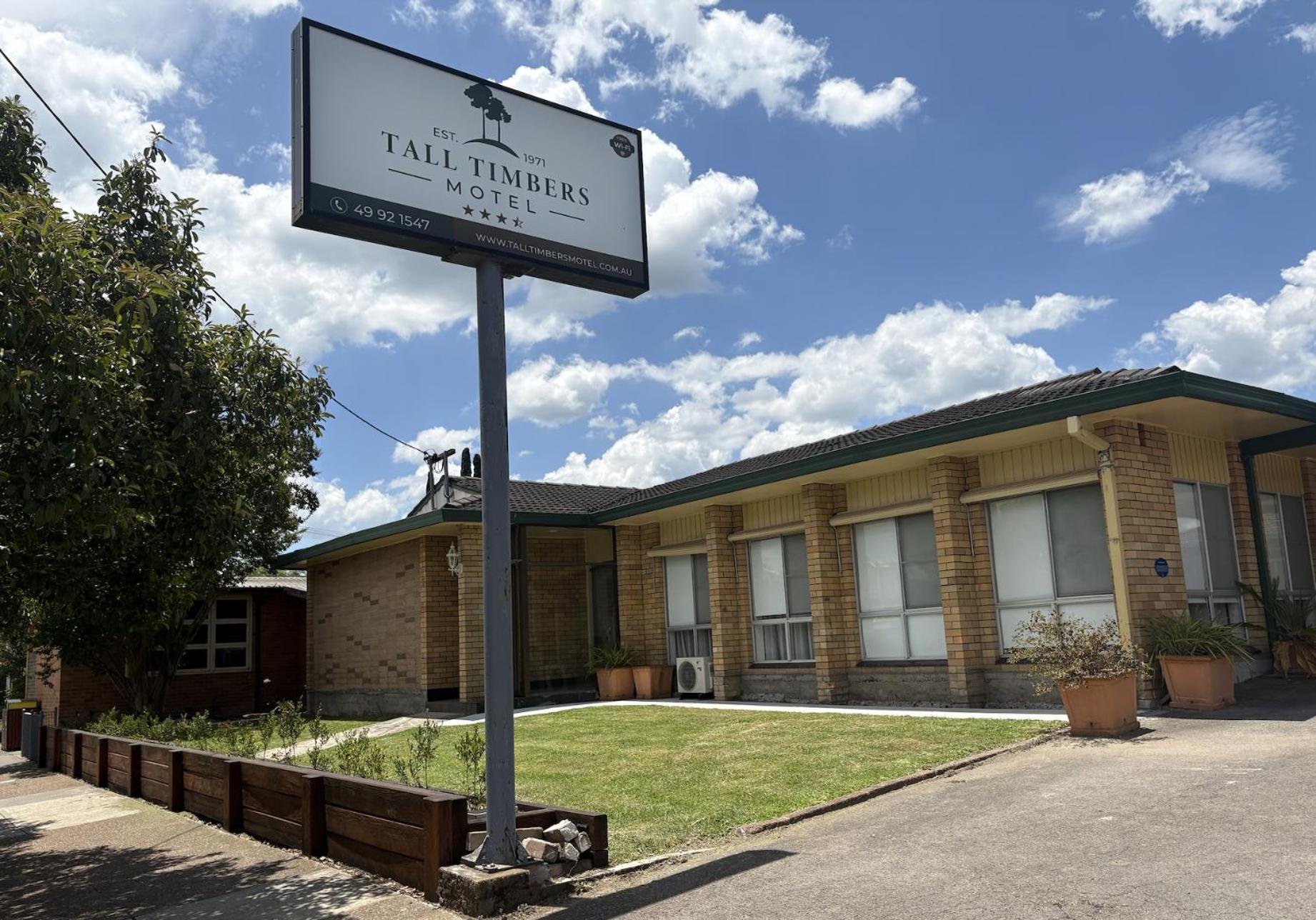 Tall Timbers Motel Dungog 外观 照片